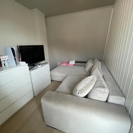Modern Family With Mountain Views, Terrace & Free Parking Apartamento *