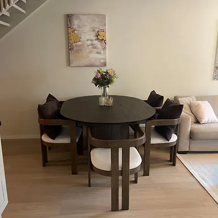 Apartamento Modern Family With Mountain Views, Terrace & Free Parking Bergen